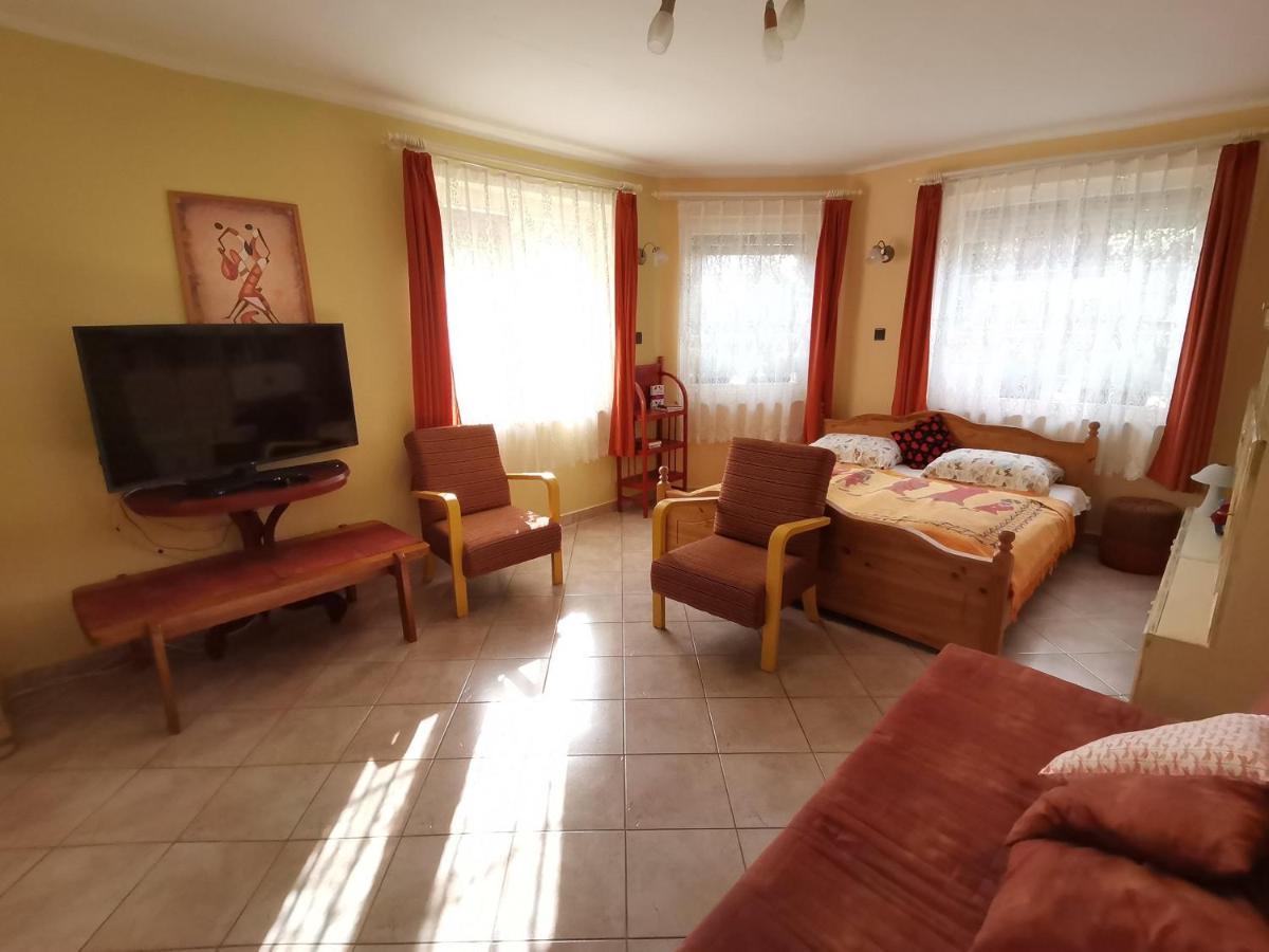 Marika Apartman Hajdúszoboszló Exteriér fotografie