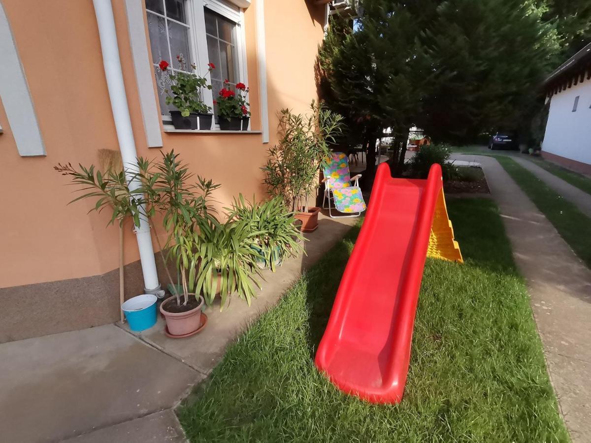 Marika Apartman Hajdúszoboszló Exteriér fotografie